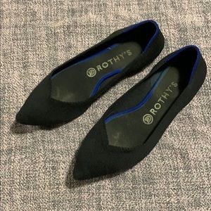 Rothy’s black point flat size 8.5